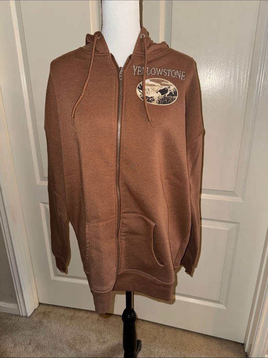 Rue21 Other - Rue21 Brown Yellowstone Zip-Up Hoodie - Size Large